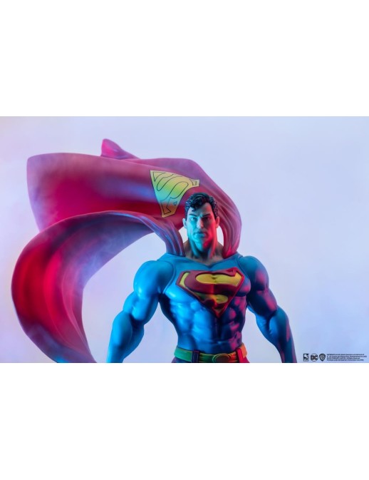 Pure Arts DC Comics Superman Classic Version 1/8 Scale Statue