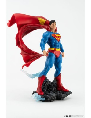 Pure Arts DC Comics Superman Classic Version 1/8 Scale Statue