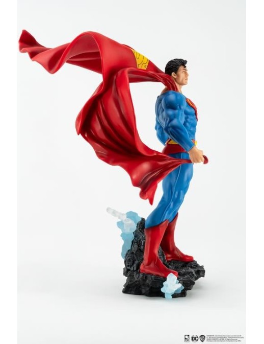 Pure Arts DC Comics Superman Classic Version 1/8 Scale Statue