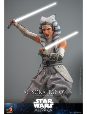 Hot Toys Movie Masterpiece Star Wars Ahsoka Tano 1/6 Scale Collectible Figure