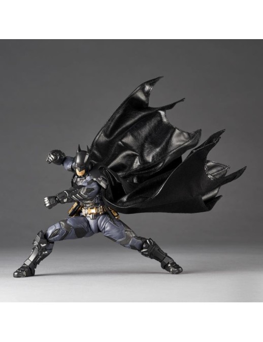 Kaiyodo Amazing Yamaguchi Revoltech No. 040 Batman Arkham Knight Batman