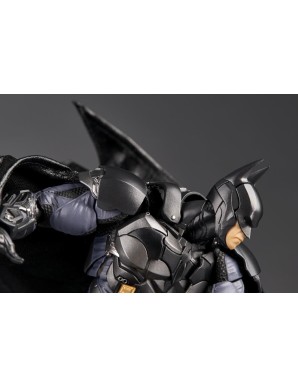 Kaiyodo Amazing Yamaguchi Revoltech No. 040 Batman Arkham Knight Batman