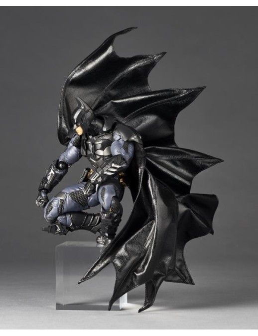 Kaiyodo Amazing Yamaguchi Revoltech No. 040 Batman Arkham Knight Batman