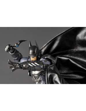Kaiyodo Amazing Yamaguchi Revoltech No. 040 Batman Arkham Knight Batman