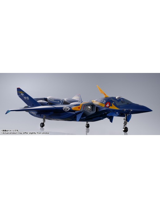Bandai DX Chogokin Macross Plus YF-21 Gard Gore Bowman Custom