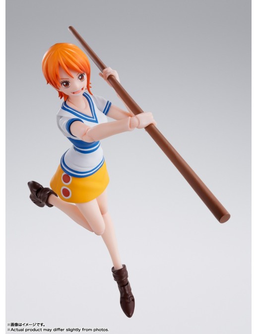 Bandai S.H. Figuarts One Piece Nami Romance Dawn