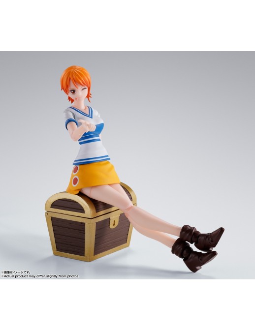Bandai S.H. Figuarts One Piece Nami Romance Dawn