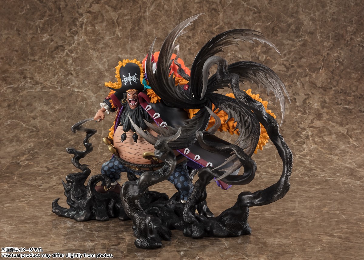 BANDAI FIGUARTS ZERO ONE PIECE MARSHALL D. TEACH KUROUZU