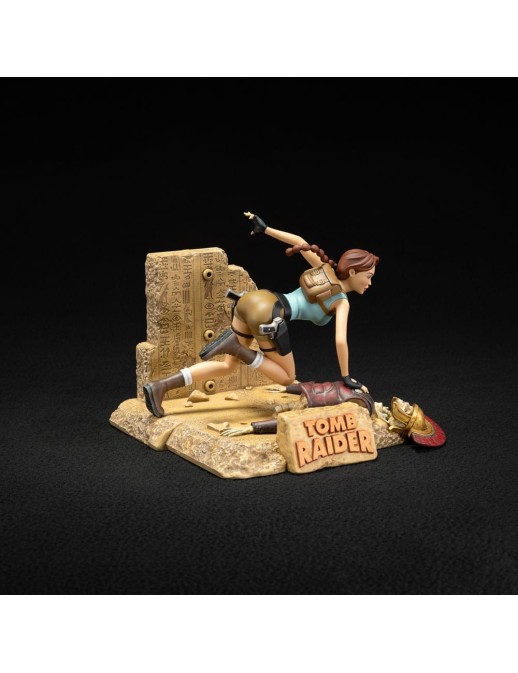 Dark Horse Tomb Raider Lara Croft Classic Era