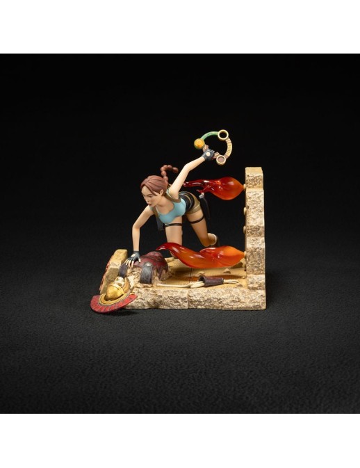 Dark Horse Tomb Raider Lara Croft Classic Era