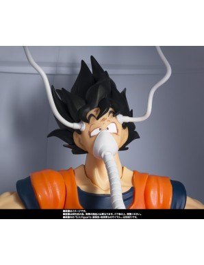 Bandai S.H. Figuarts Dragon Ball Z Medical Machine