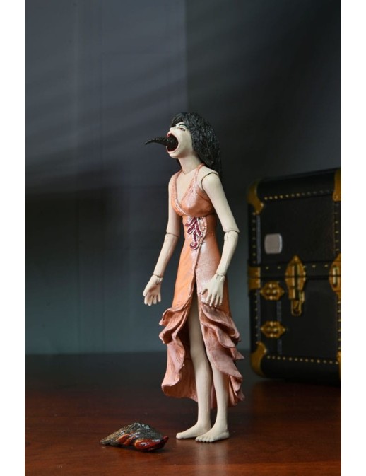 Neca Puppet Master Leech Woman & Toulon's Puppet Case