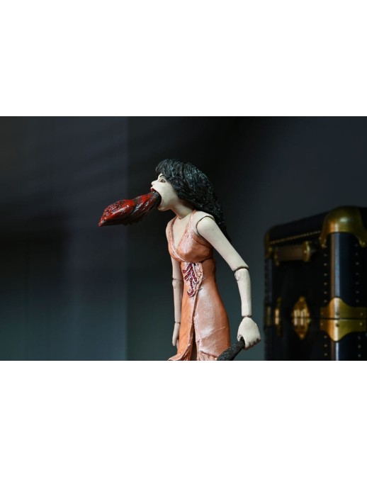 Neca Puppet Master Leech Woman & Toulon's Puppet Case