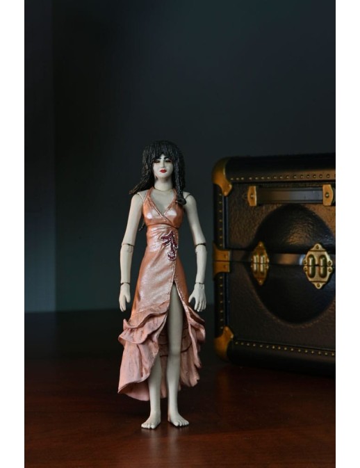 Neca Puppet Master Leech Woman & Toulon's Puppet Case