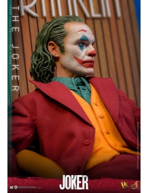 Hot Toys Joker 1/6 Scale Collectible Figure