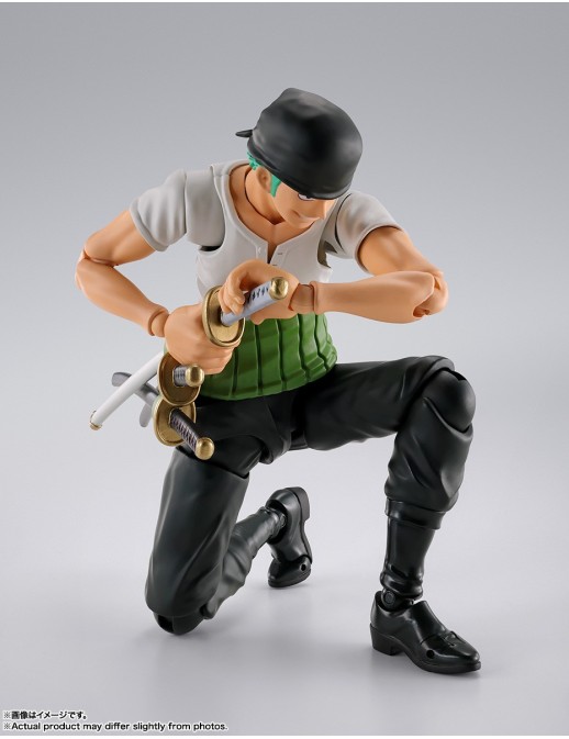 Bandai S.H. Figuarts One Piece Roronoa Zoro Romance Dawn