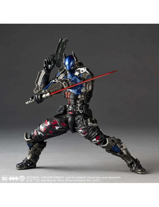 Kaiyodo Amazing Yamaguchi Revoltech No. 051 Arkham Knight 1.5 Version