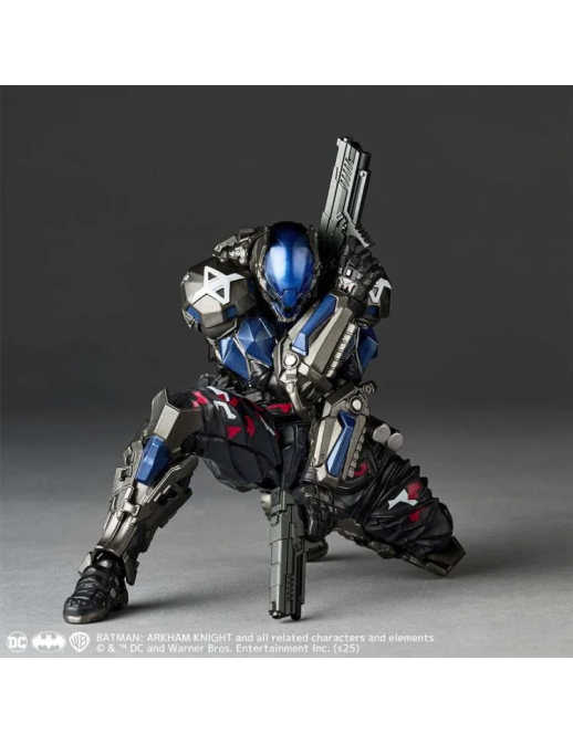 Kaiyodo Amazing Yamaguchi Revoltech No. 051 Arkham Knight 1.5 Version