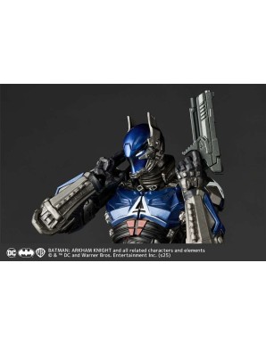 Kaiyodo Amazing Yamaguchi Revoltech No. 051 Arkham Knight 1.5 Version