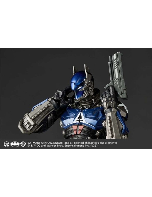 Kaiyodo Amazing Yamaguchi Revoltech No. 051 Arkham Knight 1.5 Version