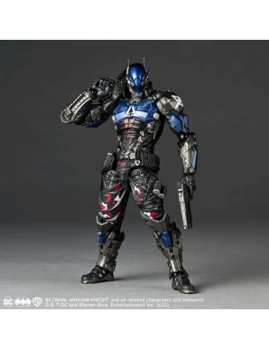 Kaiyodo Amazing Yamaguchi Revoltech No. 051 Arkham Knight 1.5 Version