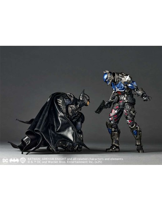 Kaiyodo Amazing Yamaguchi Revoltech No. 051 Arkham Knight 1.5 Version