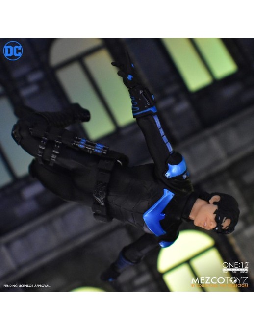 Mezco Toys The One 12 Collective Nightwing
