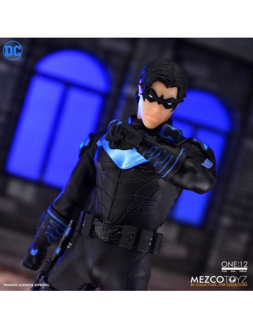 Mezco Toys The One 12 Collective Nightwing