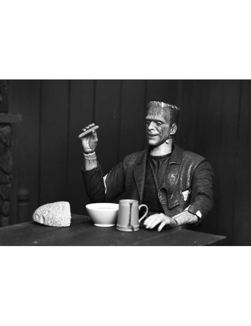 Neca Universal Monsters Ultimate Bride of Frankenstein Frankenstein's Monster Black & White Version