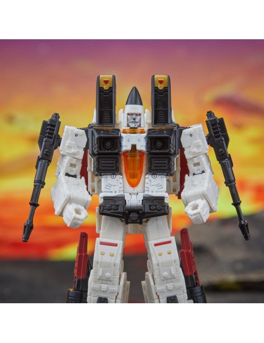 Hasbro Transformers Generations Legacy Voyager Class G1 Universe Ramjet