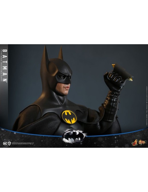 Hot Toys Movie Masterpiece Batman Returns 1/6 Scale Collectible Figure