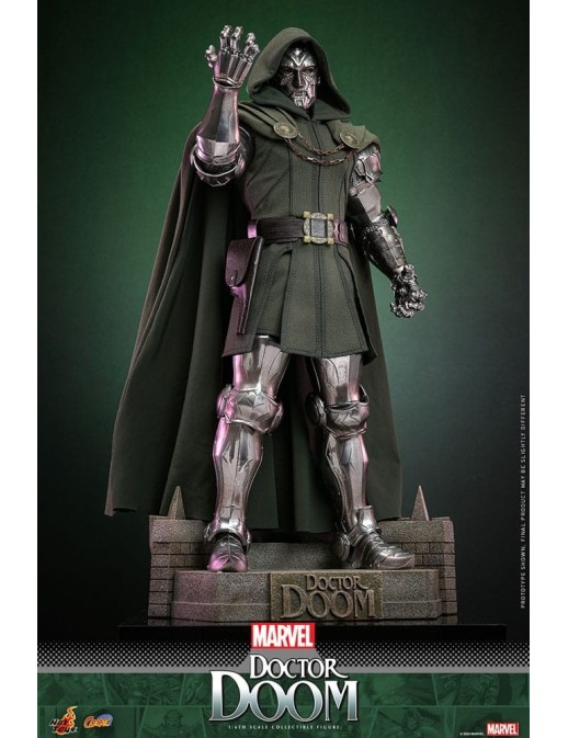 Hot Toys Marvel Comics Doctor Doom 1/6 Scale Collectible Figure