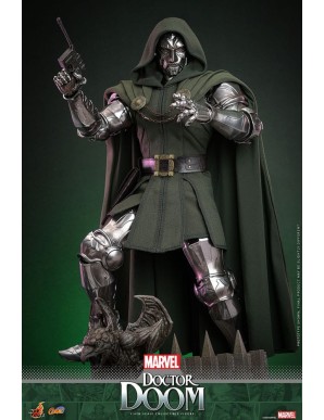 Hot Toys Marvel Comics Doctor Doom 1/6 Scale Collectible Figure