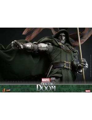 Hot Toys Marvel Comics Doctor Doom 1/6 Scale Collectible Figure