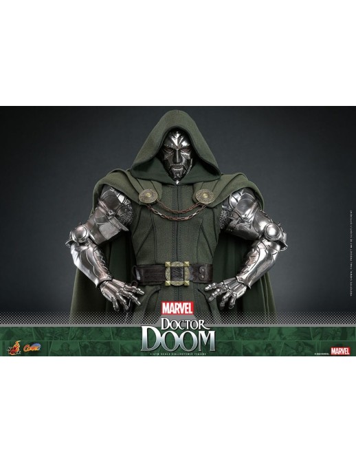 Hot Toys Marvel Comics Doctor Doom 1/6 Scale Collectible Figure