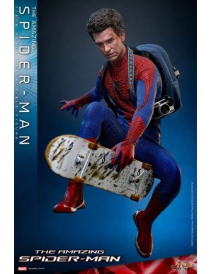 Hot Toys Movie Masterpiece The Amazing Spider-Man 1/6 Scale Collectible Figure
