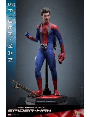 Hot Toys Movie Masterpiece The Amazing Spider-Man 1/6 Scale Collectible Figure