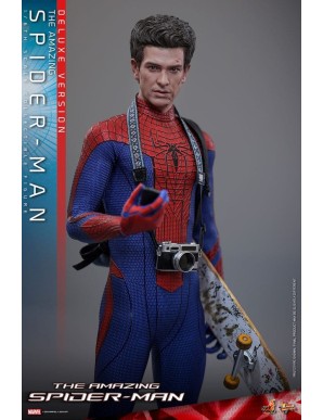 Hot Toys Movie Masterpiece The Amazing Spider-Man 1/6 Scale Collectible Figure Deluxe Edition