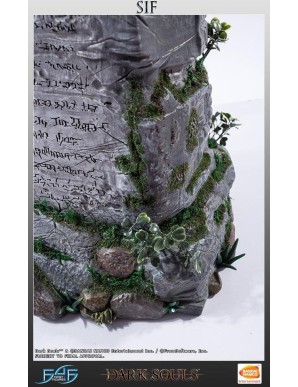 First 4 Figures Dark Souls The Great Grey Wolf Sif