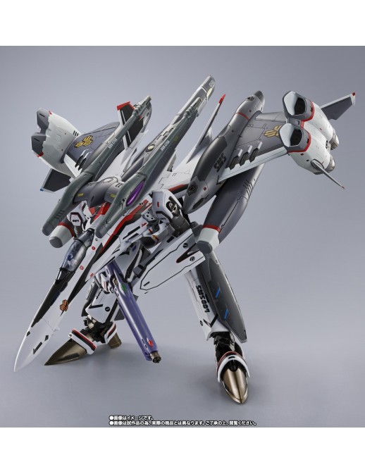 Bandai DX Chogokin Macross Frontier VF-25F Tornado Messiah Valkyrie Alto Saotome Revival Version