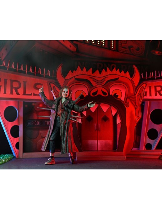 Neca Beetlejuice 1988 Ultimate Beetlejuice Trenchcoat with Spikes Inferno Room Deluxe Set