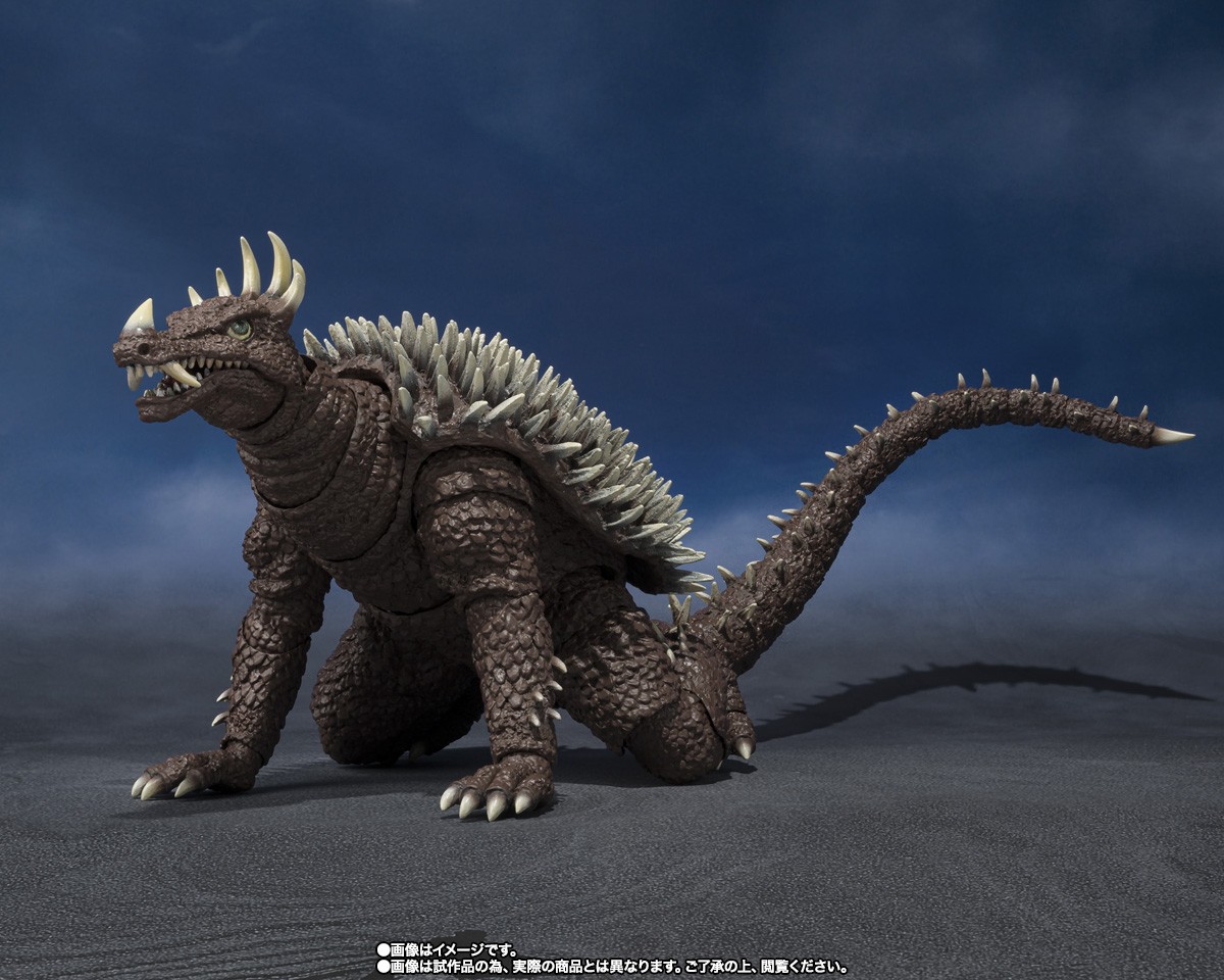 BANDAI S.H. MONSTERARTS GODZILLA VS GIGAN ANGUIRUS