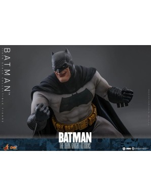 Hot Toys DC Comics Masterpiece Batman The Dark Knight Returns 1/6 Scale Collectible Figure