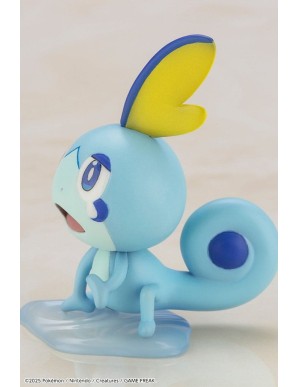 Kotobukiya ARTFX J Pokemon Series Gloria with Sobble