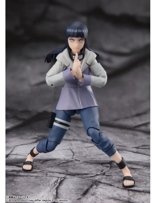 Bandai S.H. Figuarts Naruto Shippuden Hinata Hyuga Noble White Eyes