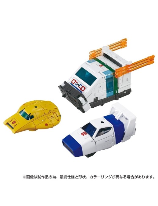 Hasbro Transformers Dramatic Capture Series Cybertron Chase
