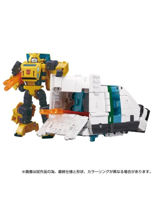 Hasbro Transformers Dramatic Capture Series Cybertron Chase
