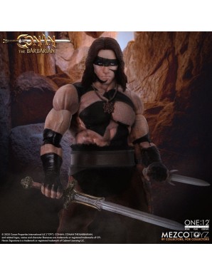 Mezco Toys The One 12 Collective Conan the Barbarian Conan War Paint Edition