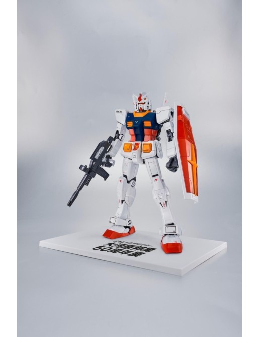 P-Bandai Real Grade RG 1/144 Mobile Suit Gundam RX-78-2 Gundam Okawara Kunio Exhibition Version
