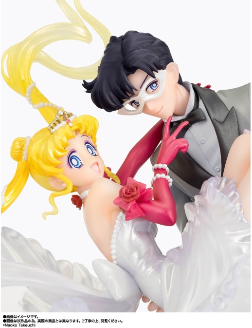 Bandai Figuarts Zero Chouette Sailor Moon Usagi & Tuxedo Mask Moonlight Glow Edition